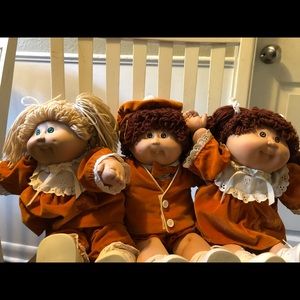 Vintage cabbage patch twins? Hong Kong coleco